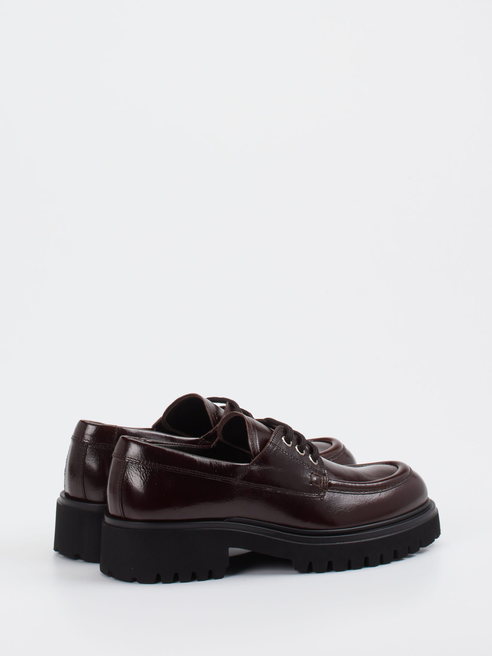 Schnürschuh braun 1565209000303