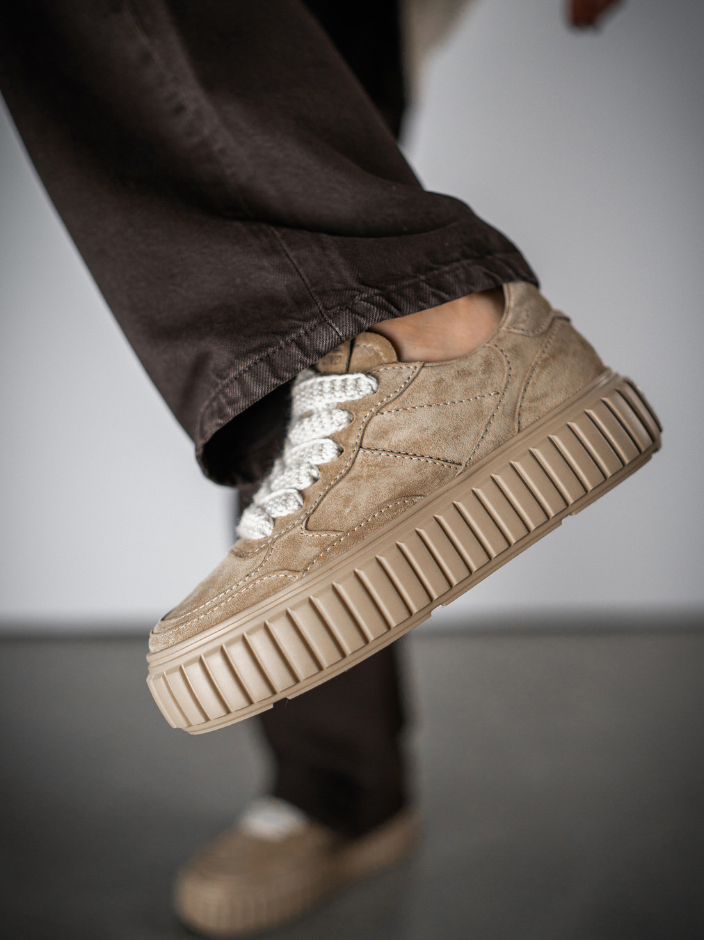 Sneaker braun 1665299000302