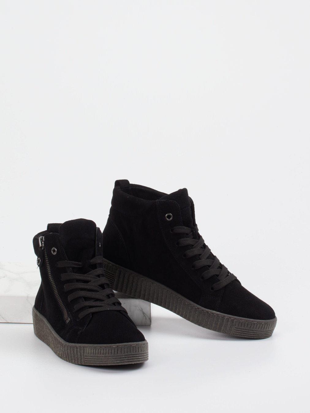 Sneaker High schwarz 1673009004804