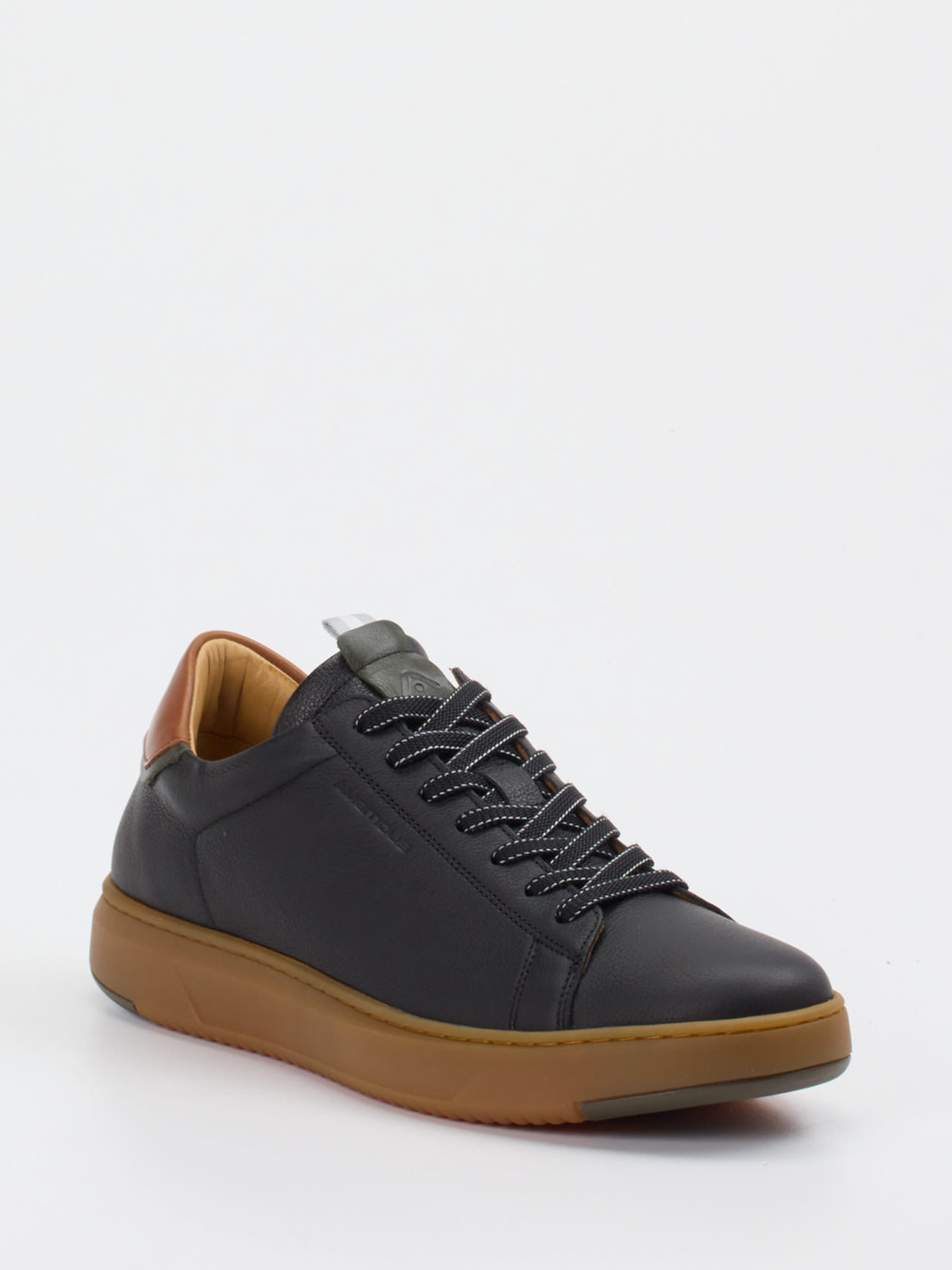 Sneaker schwarz 4661009070306