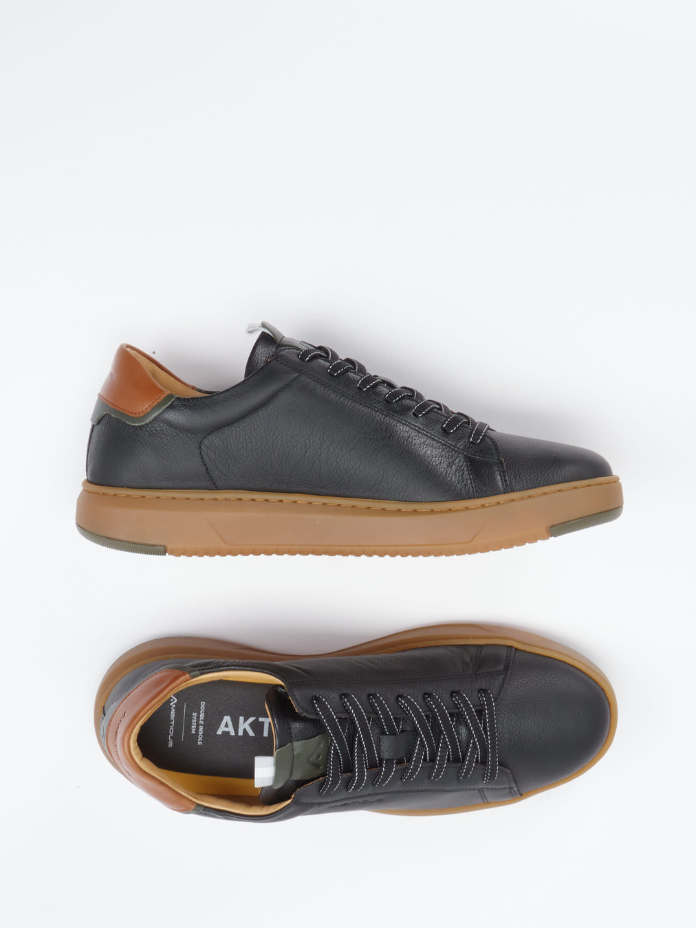 Sneaker schwarz 4661009070304