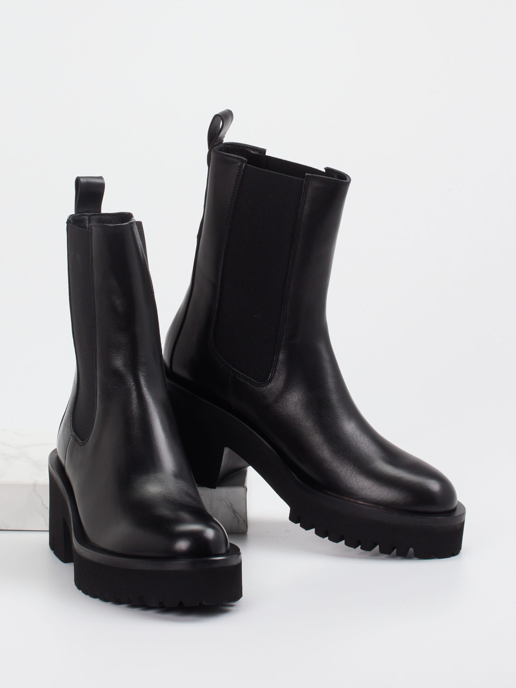 Stiefelette schwarz 1739009017704