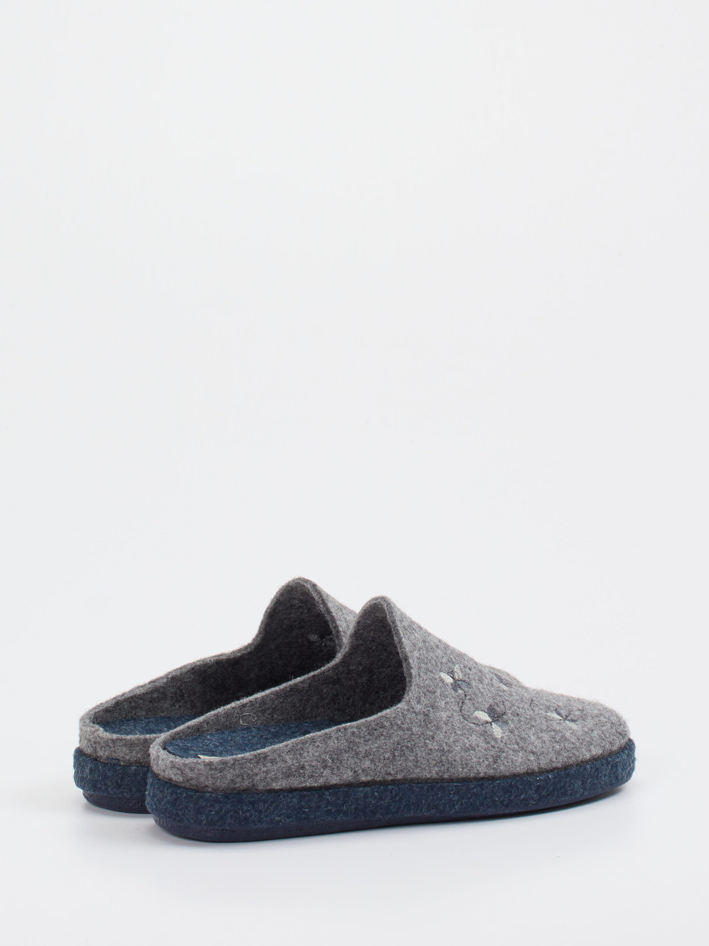 Hausschuh grau 7163459004203