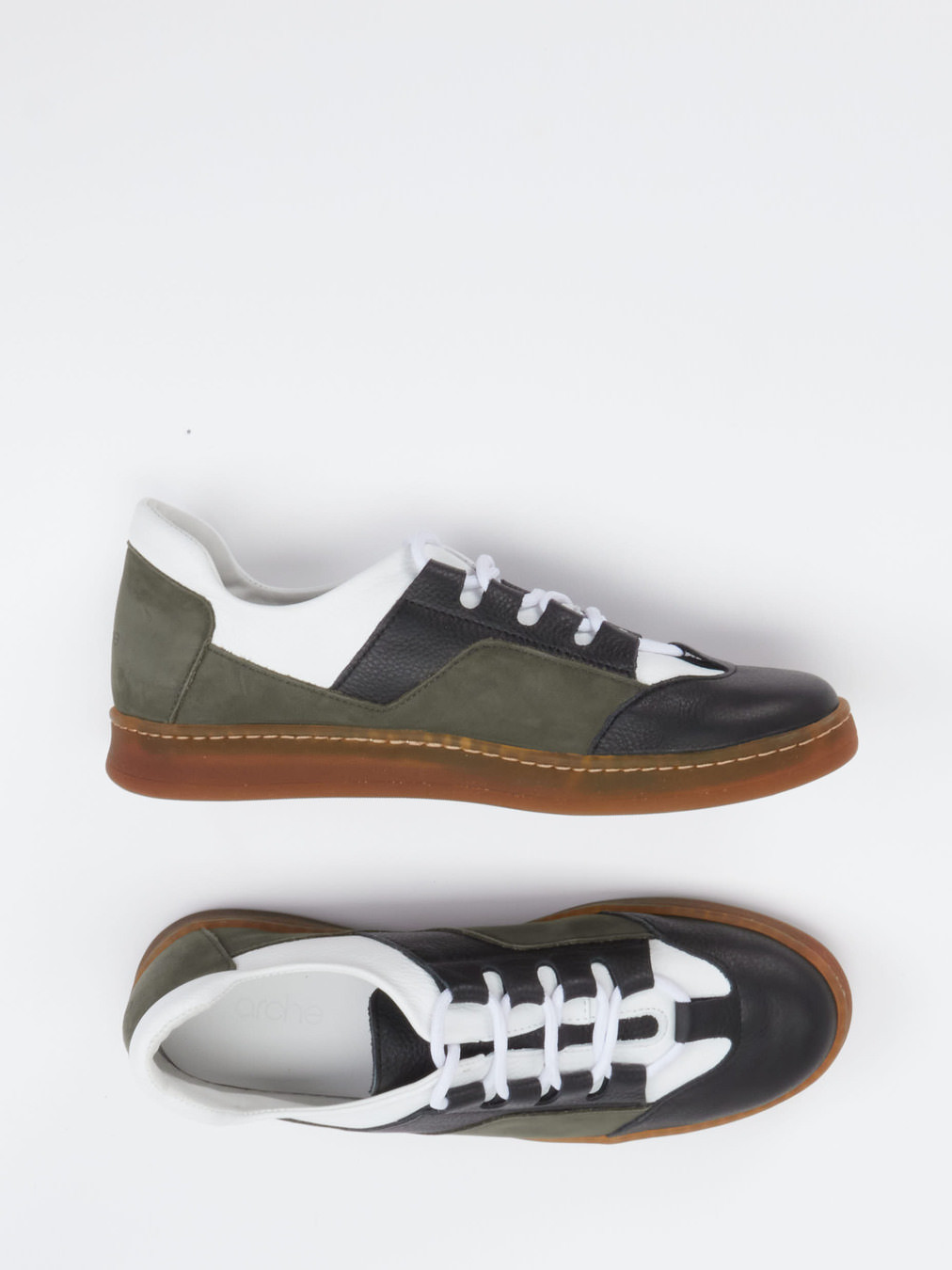 Sneaker schwarz 1661006000404