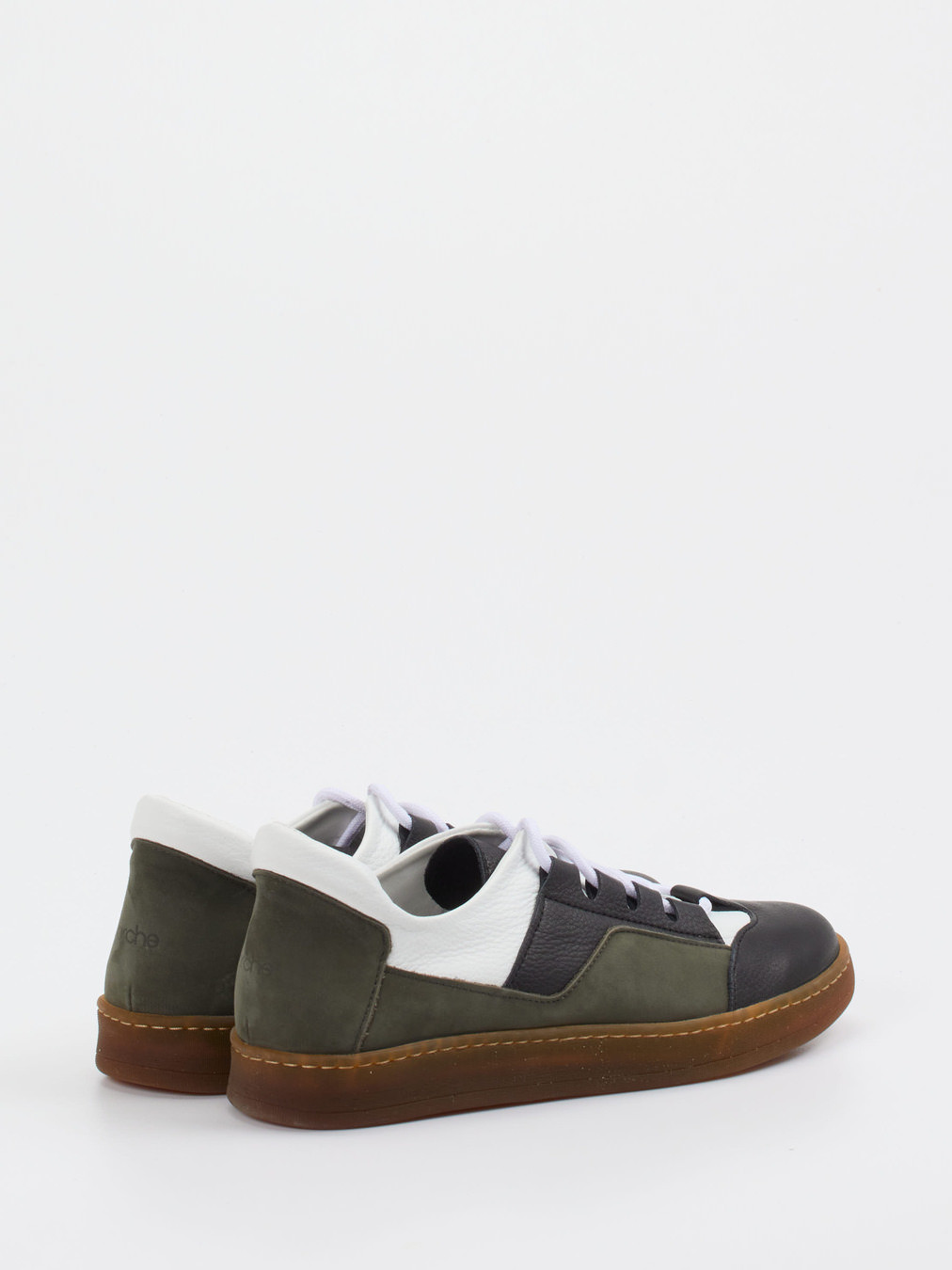 Sneaker schwarz 1661006000403