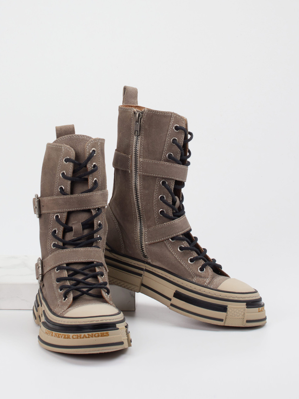 Schnürboot grau 1673459000904