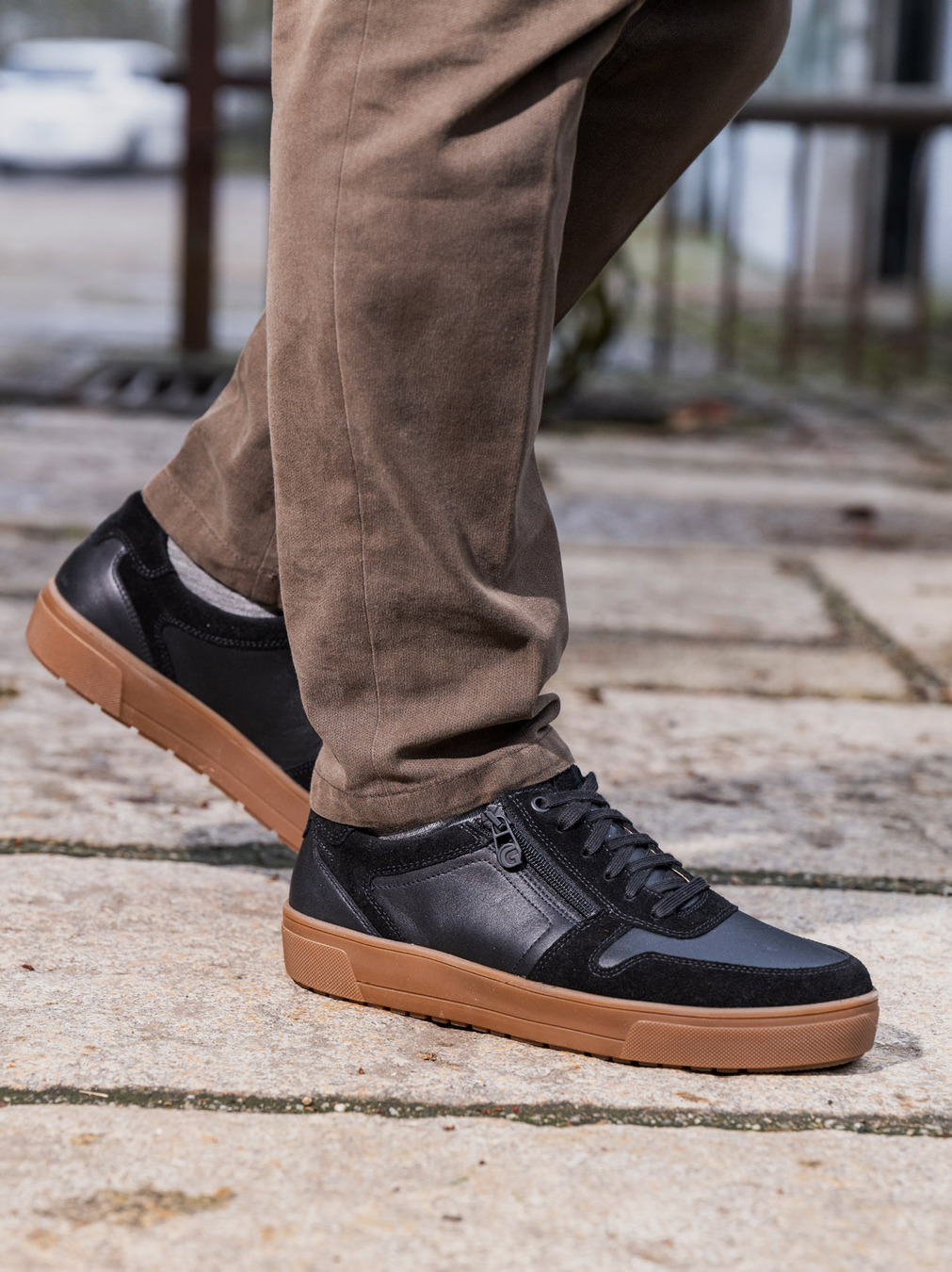 Sneaker schwarz 4661009071102