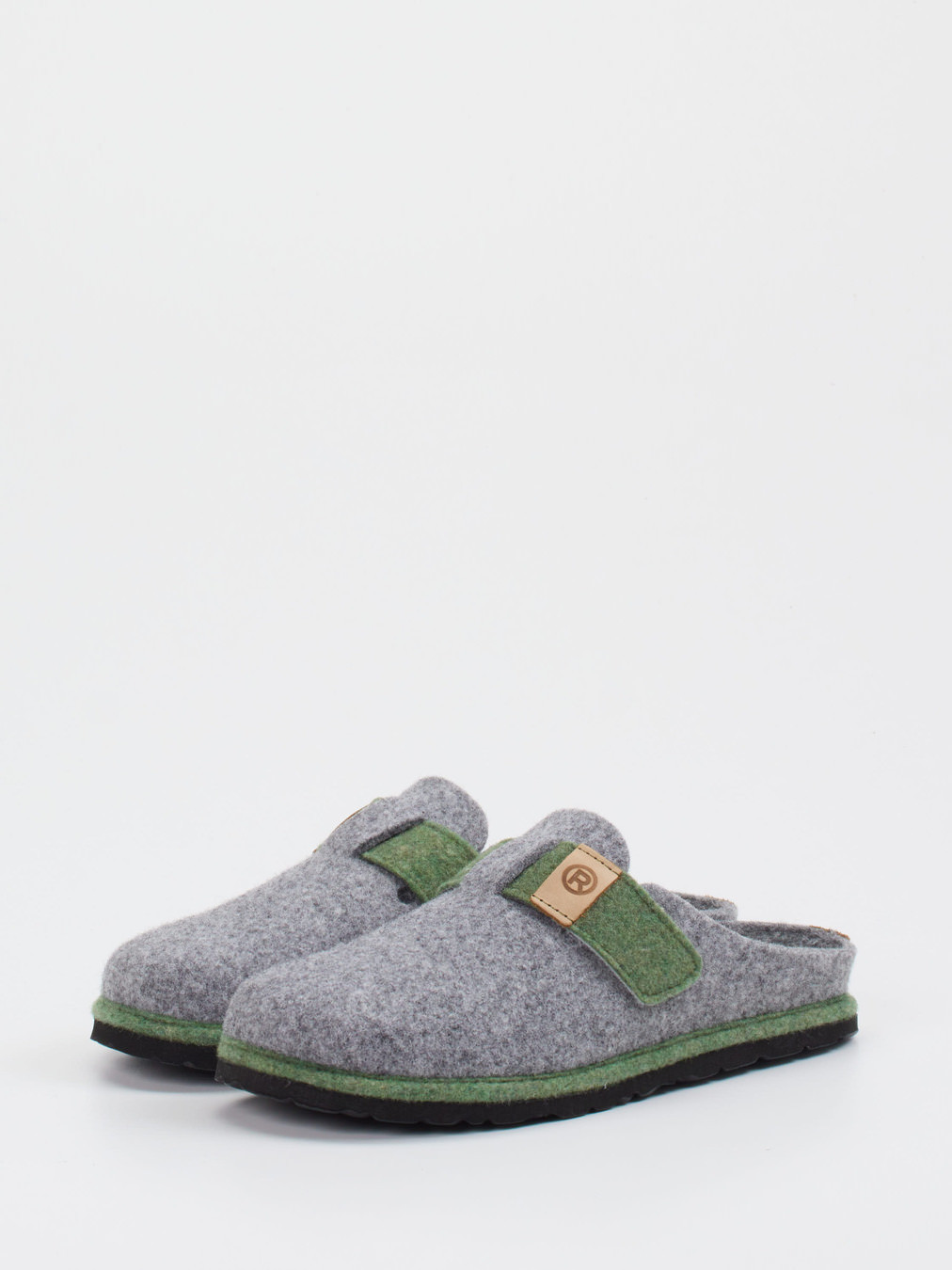 Hausschuh grau 7163456000202