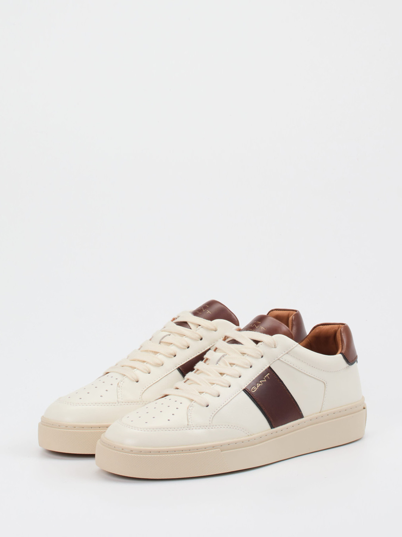 Sneaker weiß 4661702000802