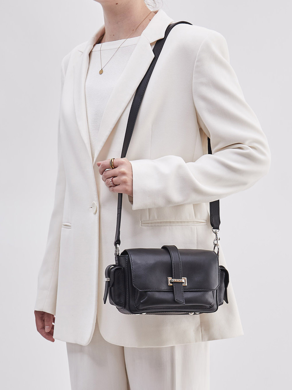 Umhängetasche schwarz 9391009007606