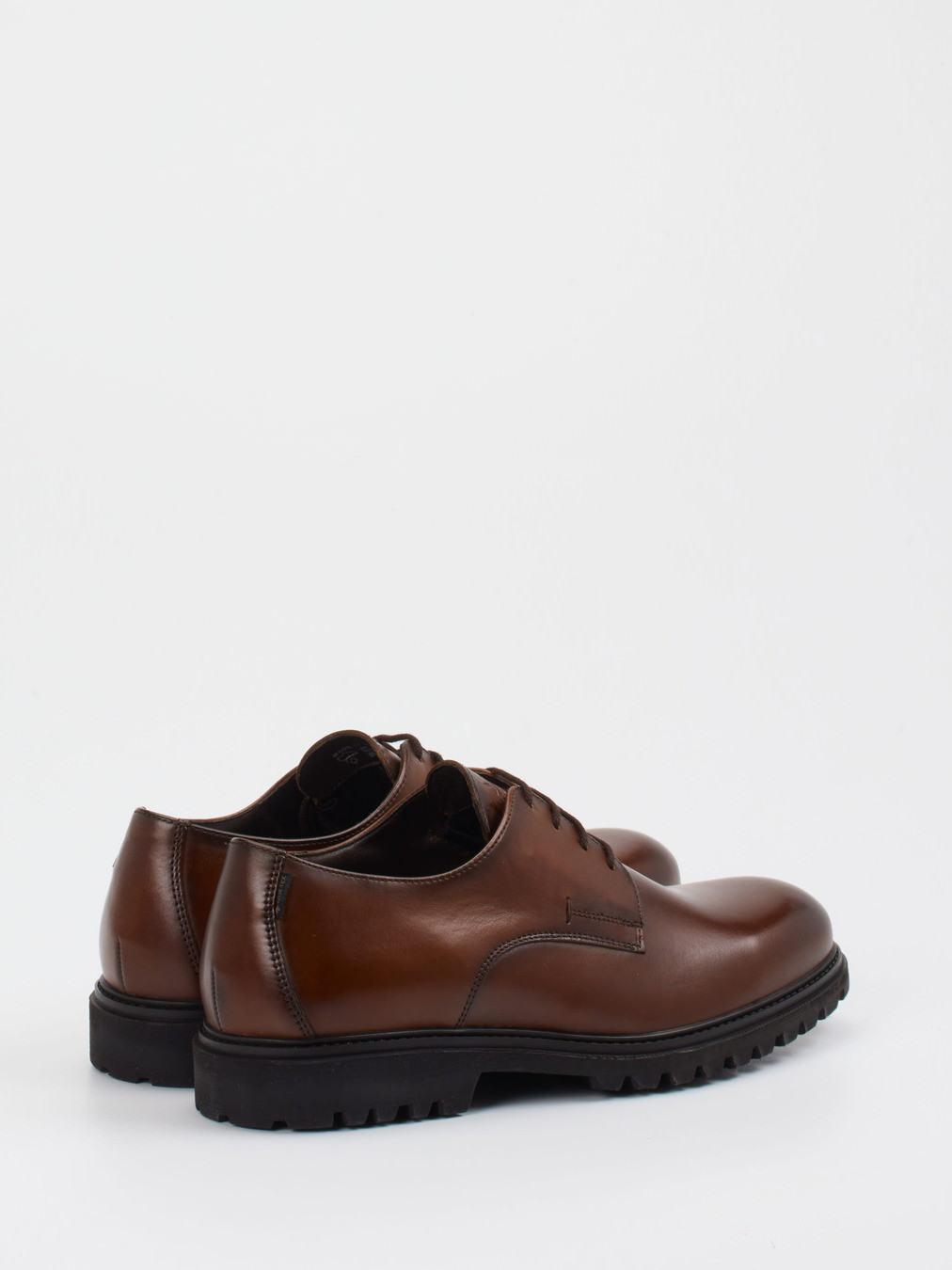 Schnürschuh braun 4610229043603