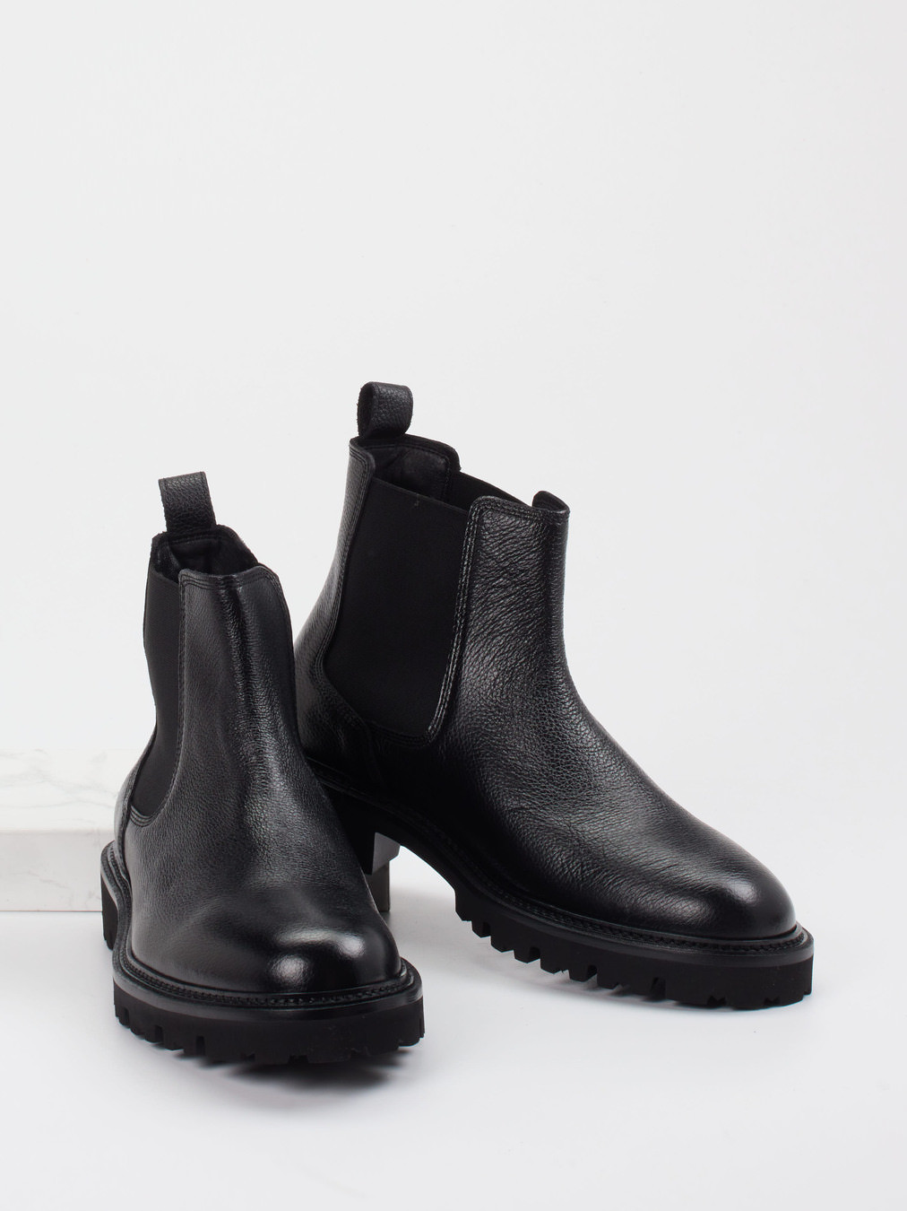 Boot schwarz 4711009023904