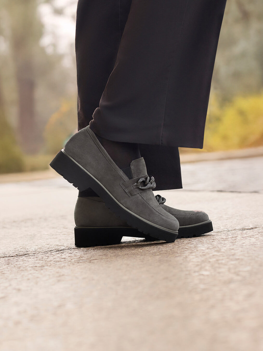 Trotteur grau 2551429000502