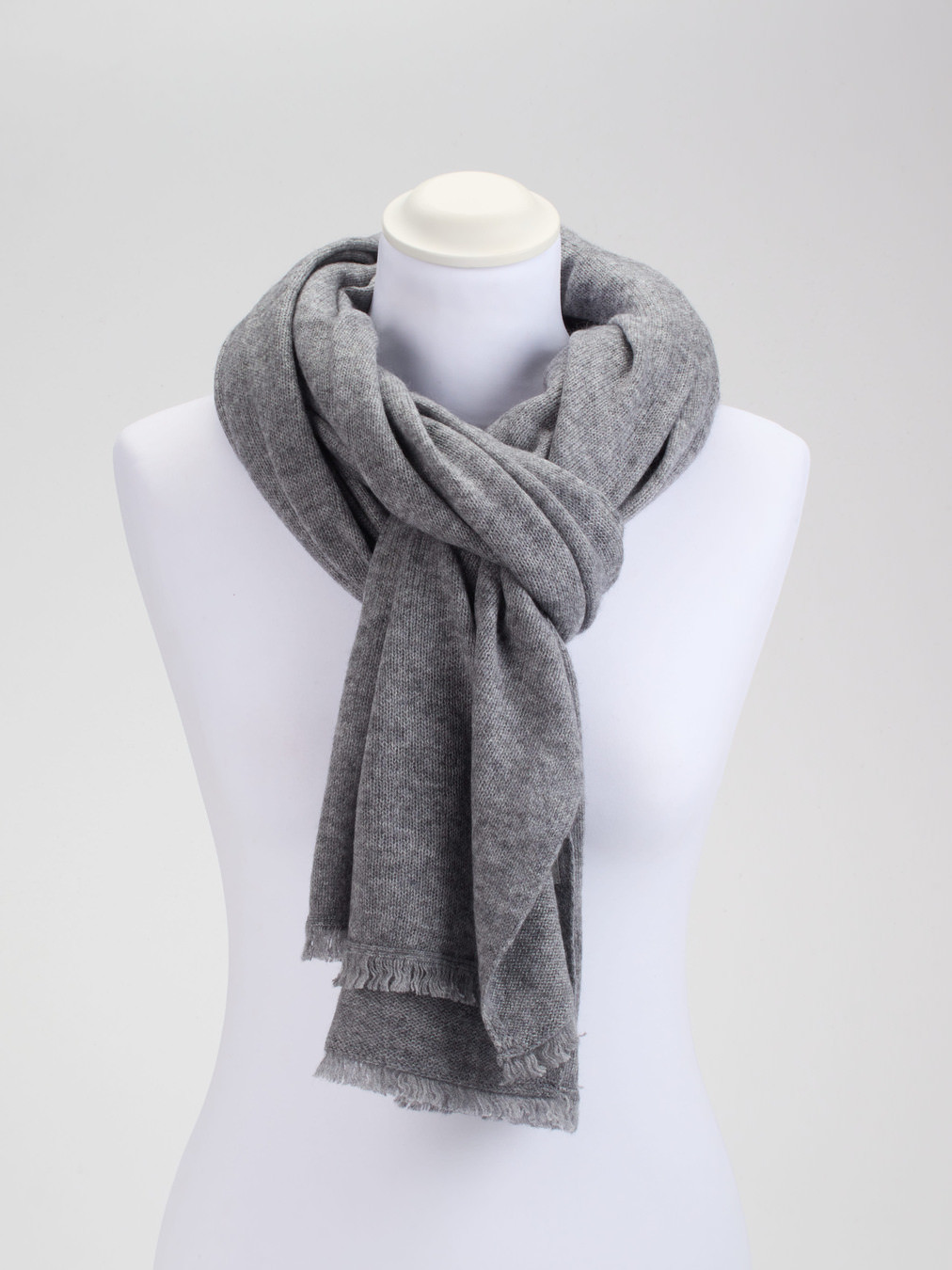 Schal grau 9321409000301