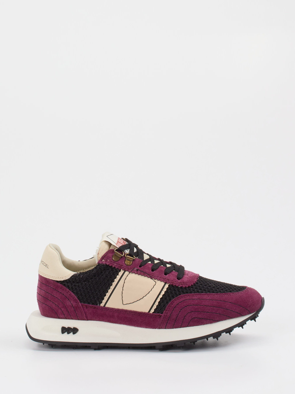 Sneaker rot 1663509002501