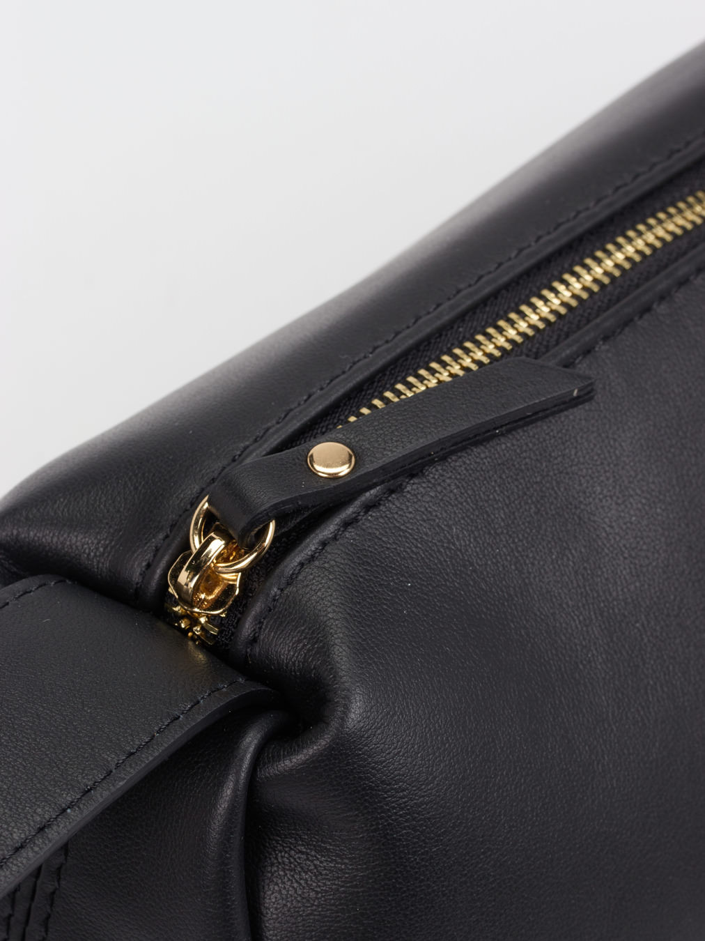 Schulter-/ Umhängetasche schwarz 9392009010205