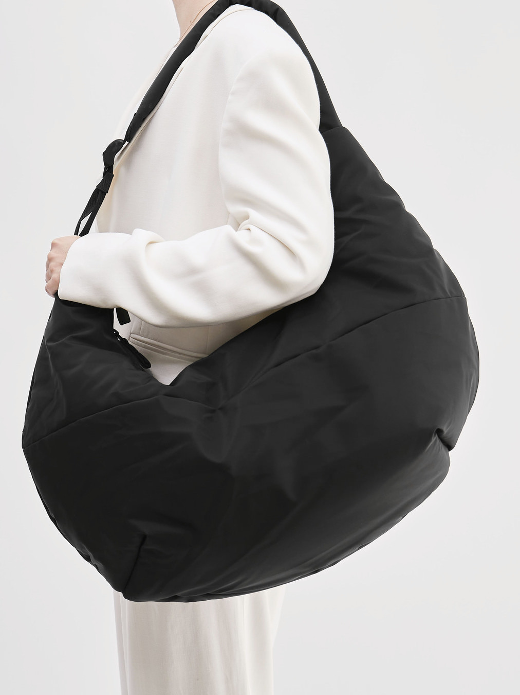 Schultertasche schwarz 9302009002506