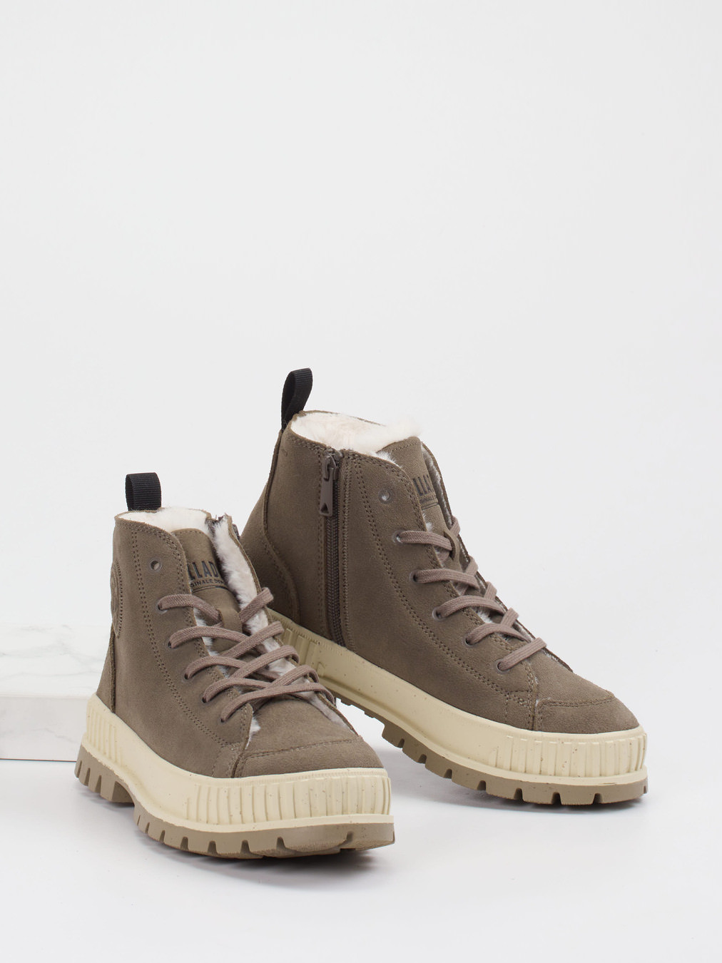 Sneaker high grau 8166459002204