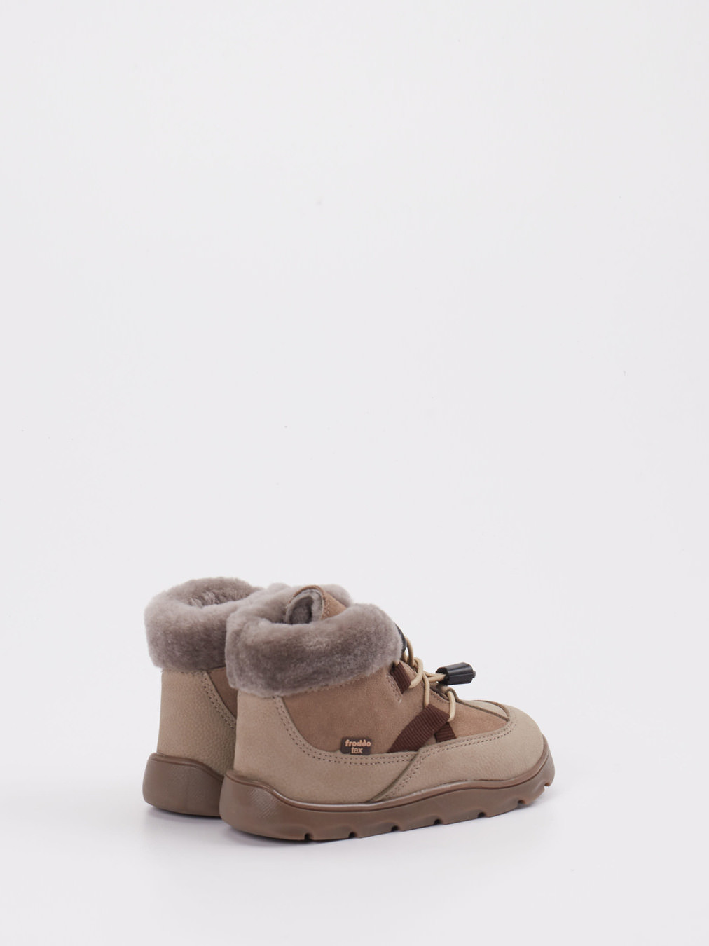 Boot braun 6800249000903