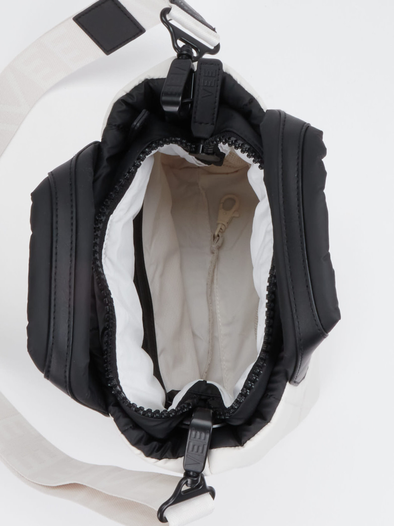 Schulter-/ Umhängetasche weiß 9392799001304