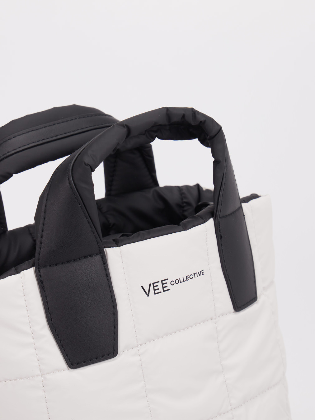 Schulter-/ Umhängetasche weiß 9392799001305