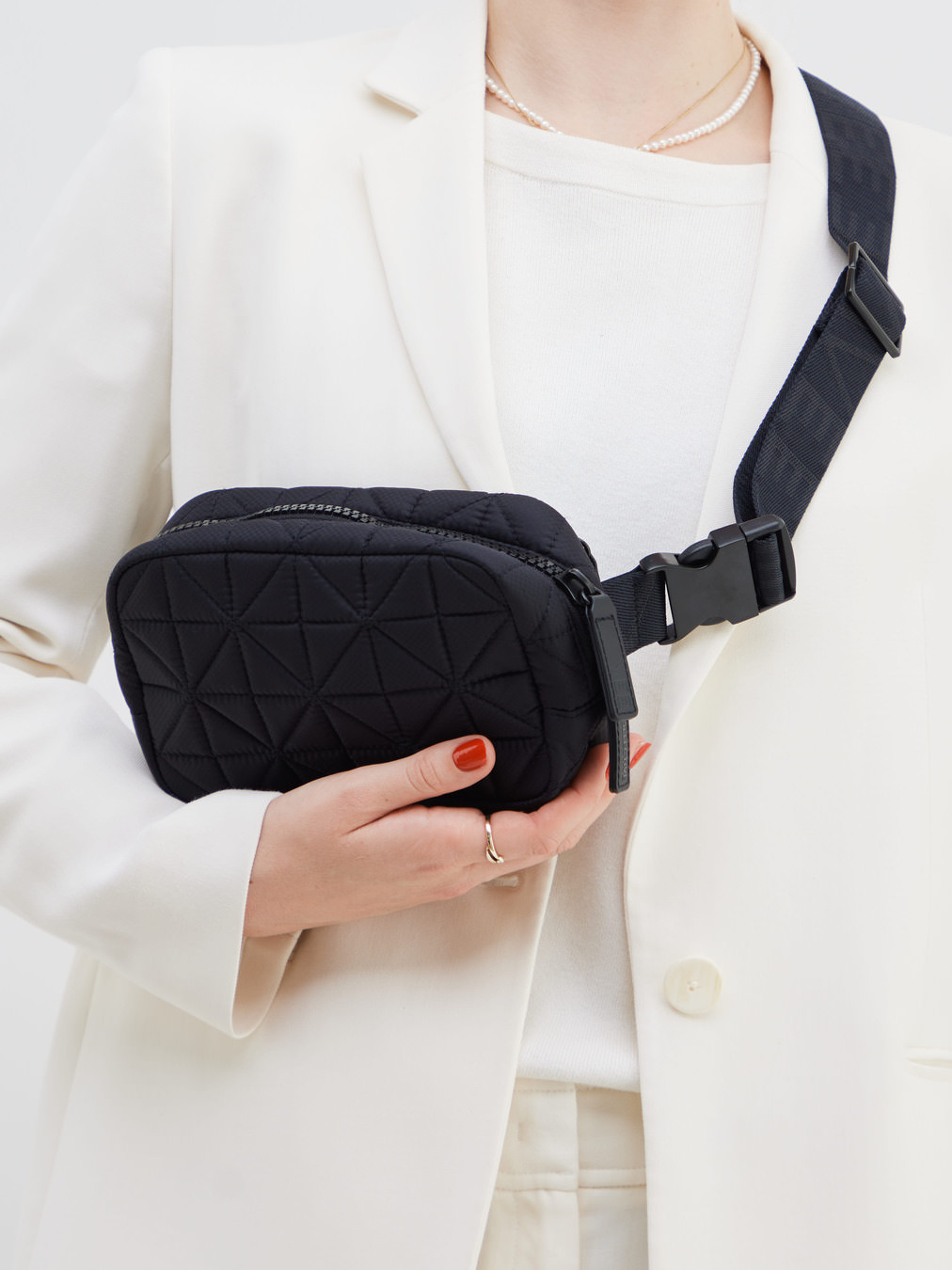 Gürteltasche schwarz 9308009000306