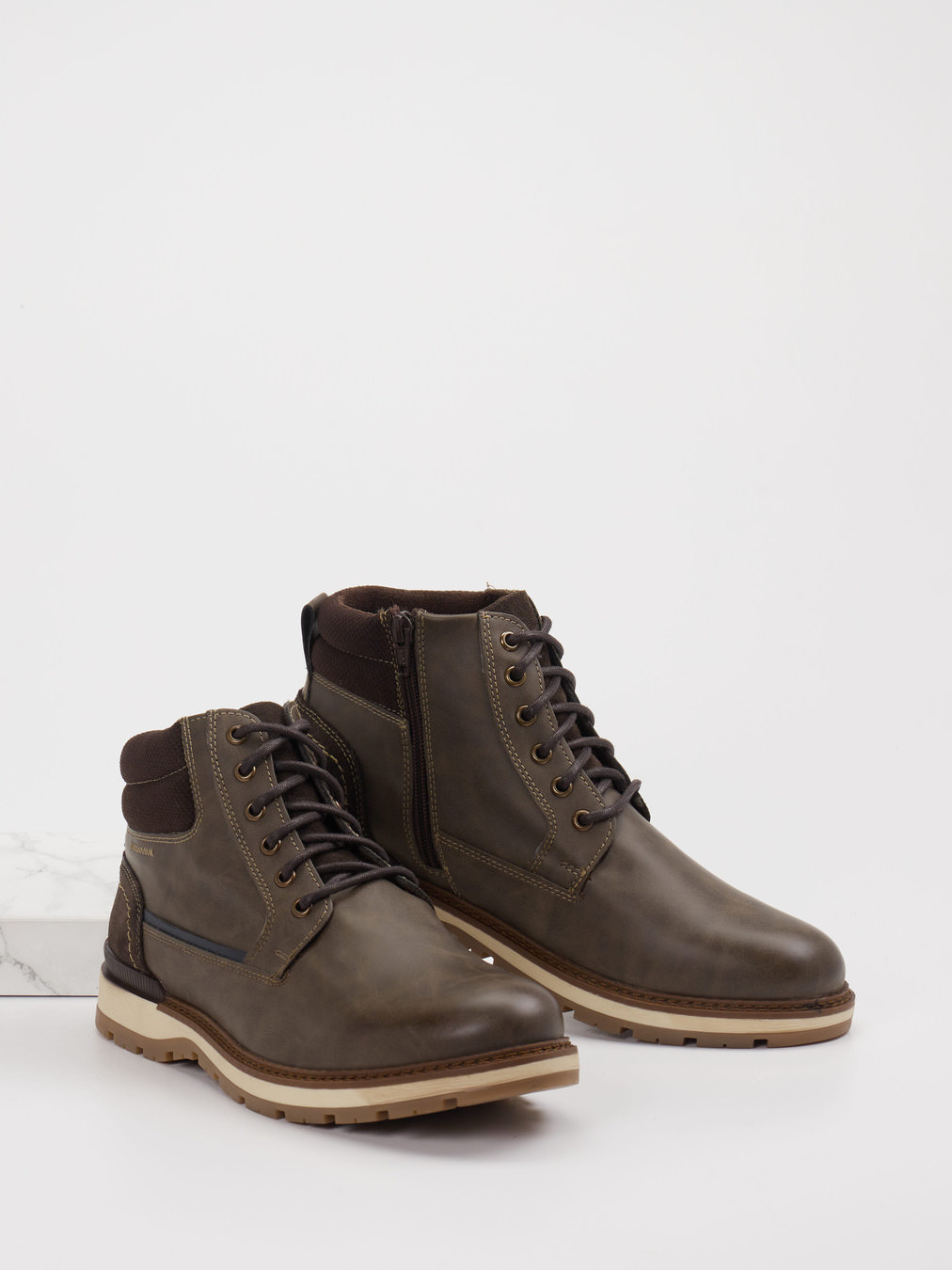 Boot braun 4701209078404