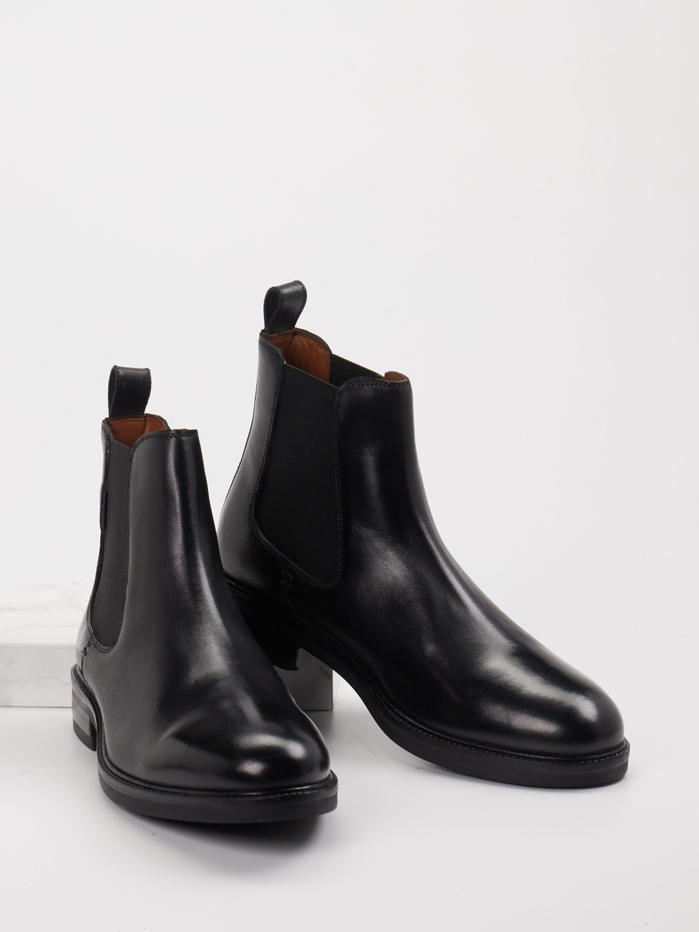 Boot schwarz 4711009024104