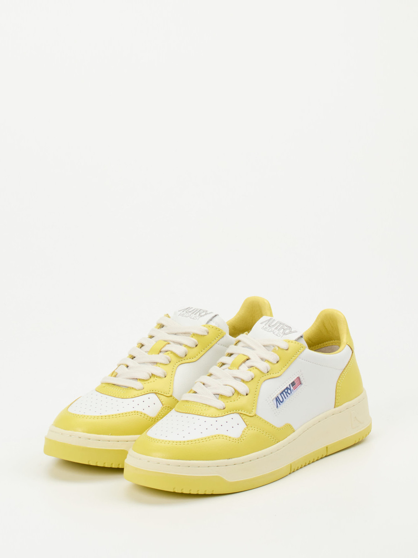 Sneaker weiß 1663708000302