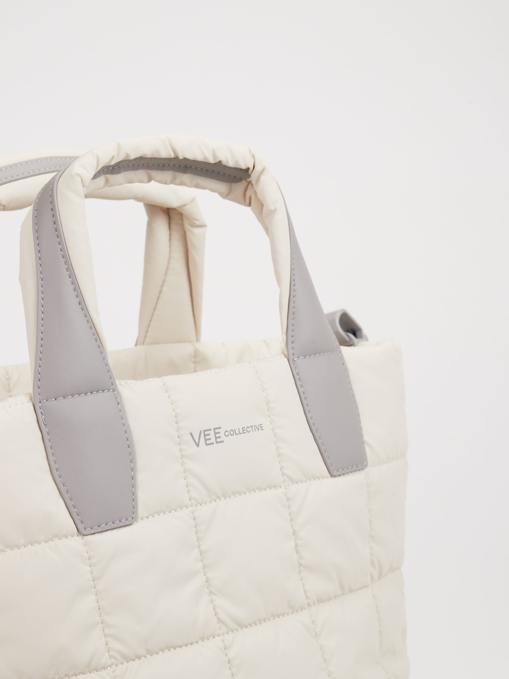 Schulter-/ Umhängetasche weiß 9392739000705