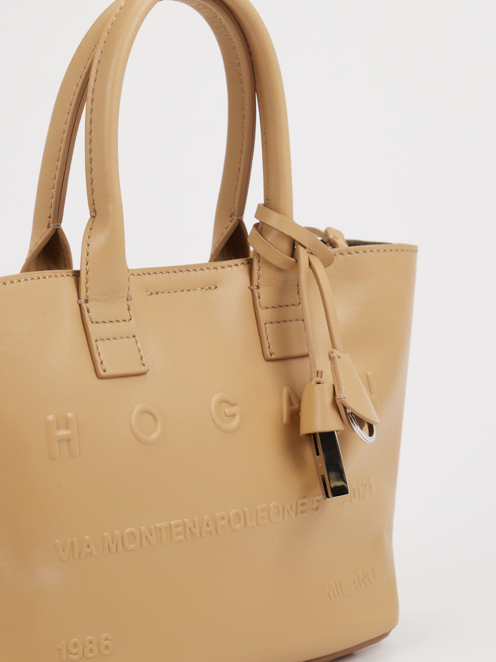 Schulter-/ Umhängetasche braun 9392299000104