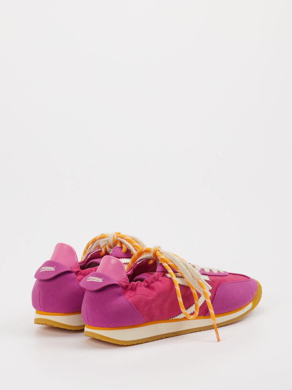 Sneaker rot 1661527000103