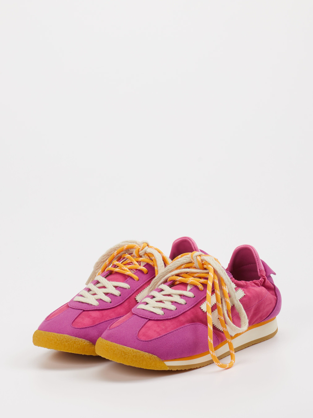 Sneaker rot 1661527000102