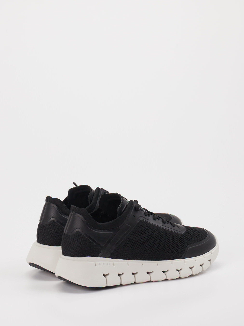 Sneaker schwarz 1663009024303