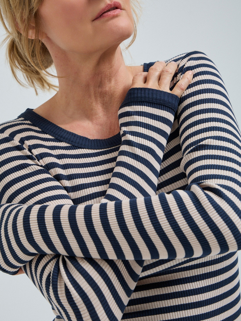 Langarmshirt blau 9353103000102