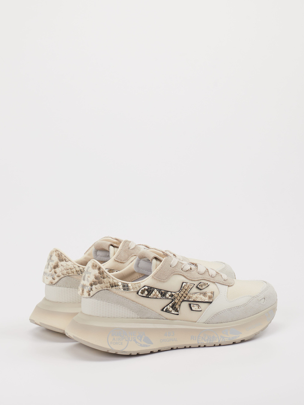 Sneaker weiß 1663733000203