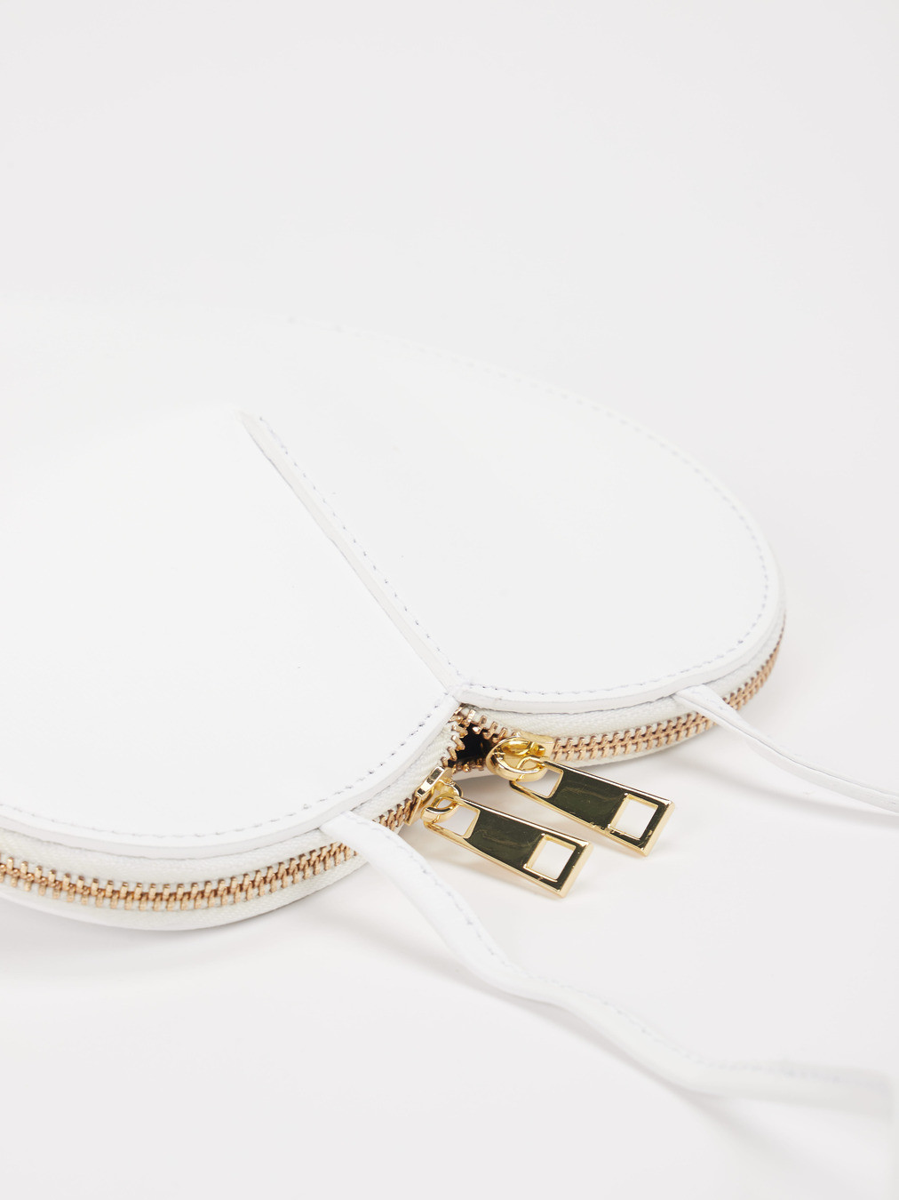 Umhänge-/ Minitasche weiß 9391799001804