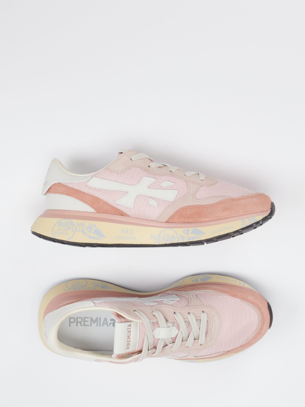 Sneaker rot 1663597000304