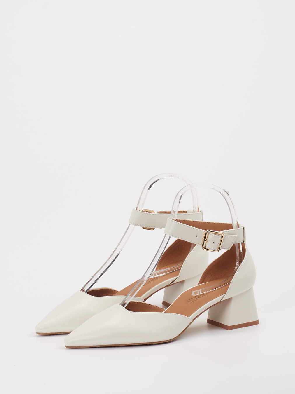 Pumps weiß 1327799000102