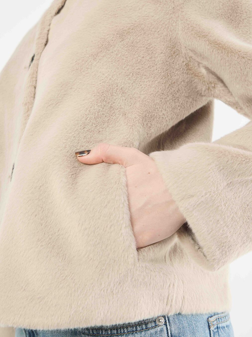 Jacke beige 9331349000102