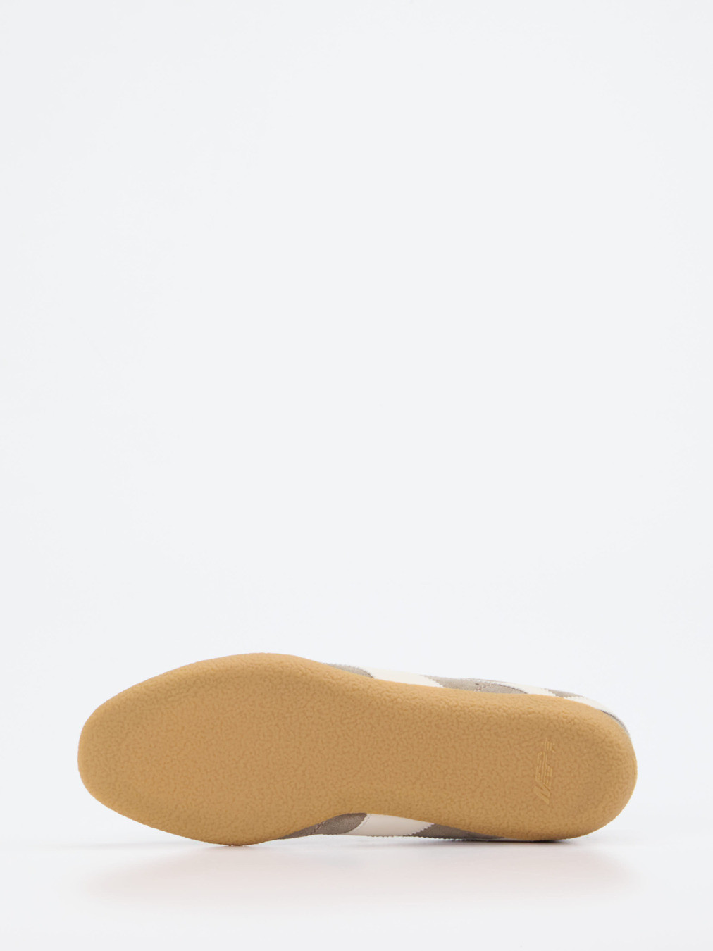 Sneaker grau 1661427000105