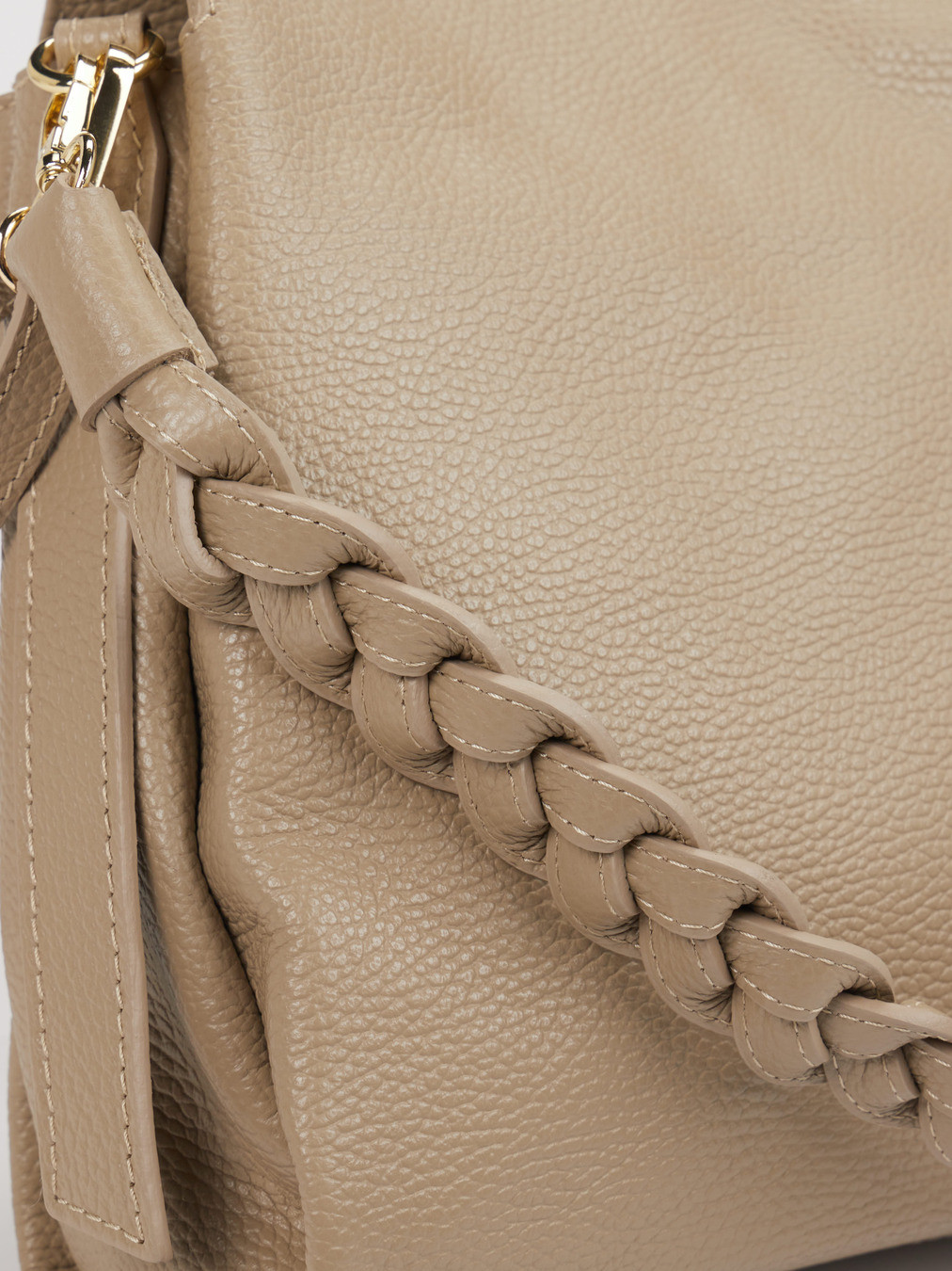 Schulter-/ Umhängetasche braun 9392249003604