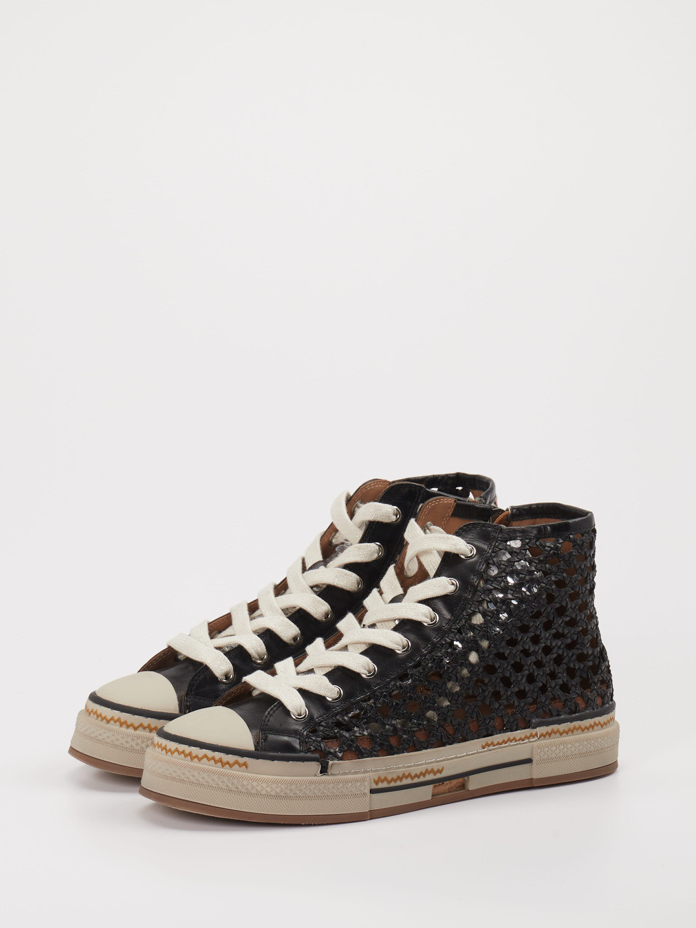 Sneaker High schwarz 1673008000202