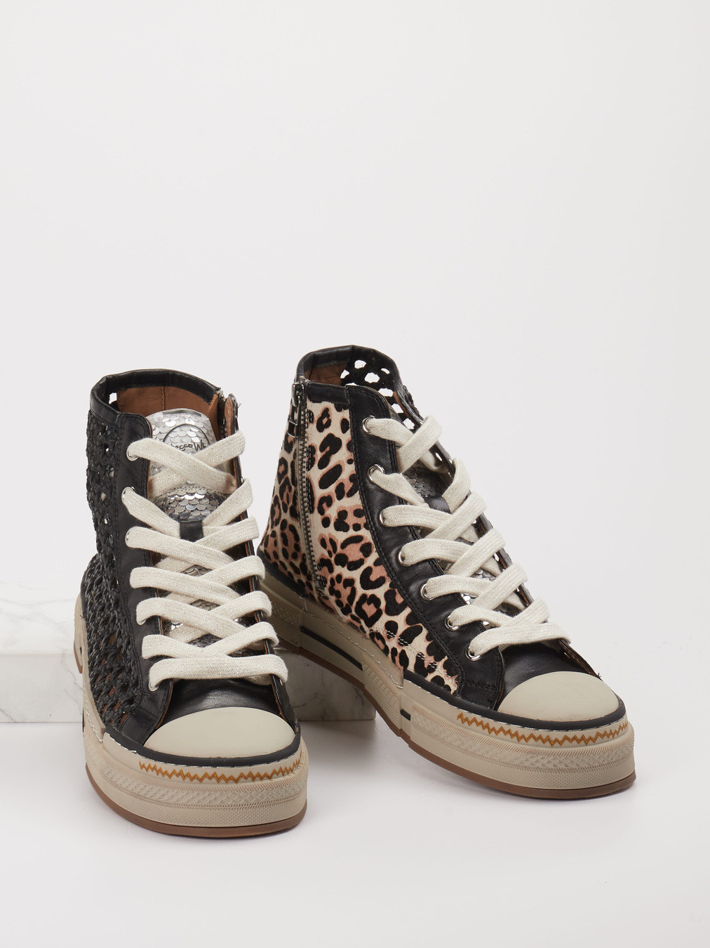 Sneaker High schwarz 1673008000204