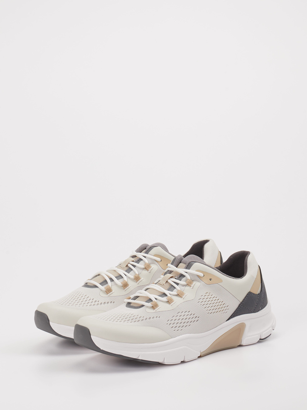 Sneaker weiß 4661704002902