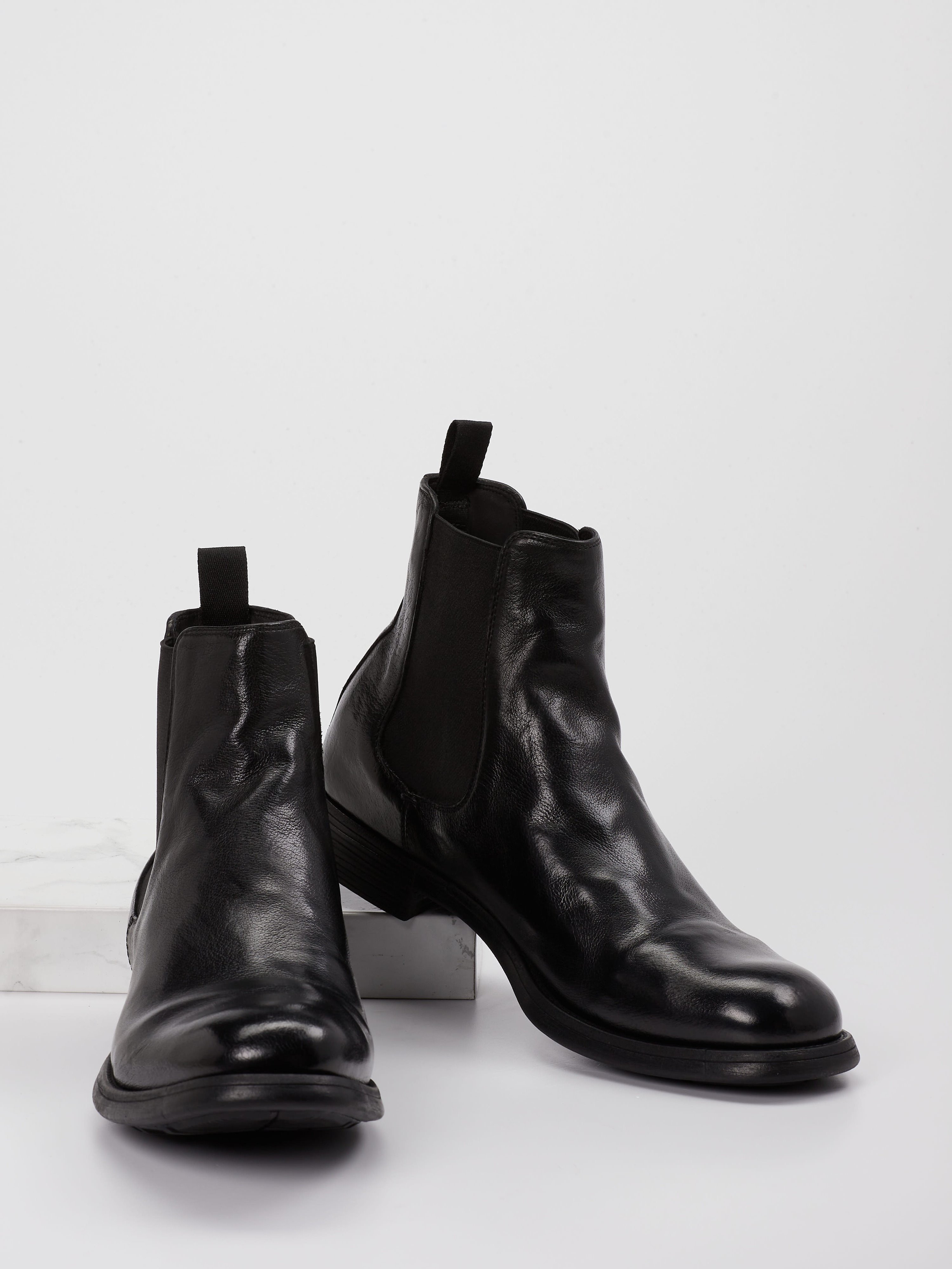 Boot schwarz 4711009025204