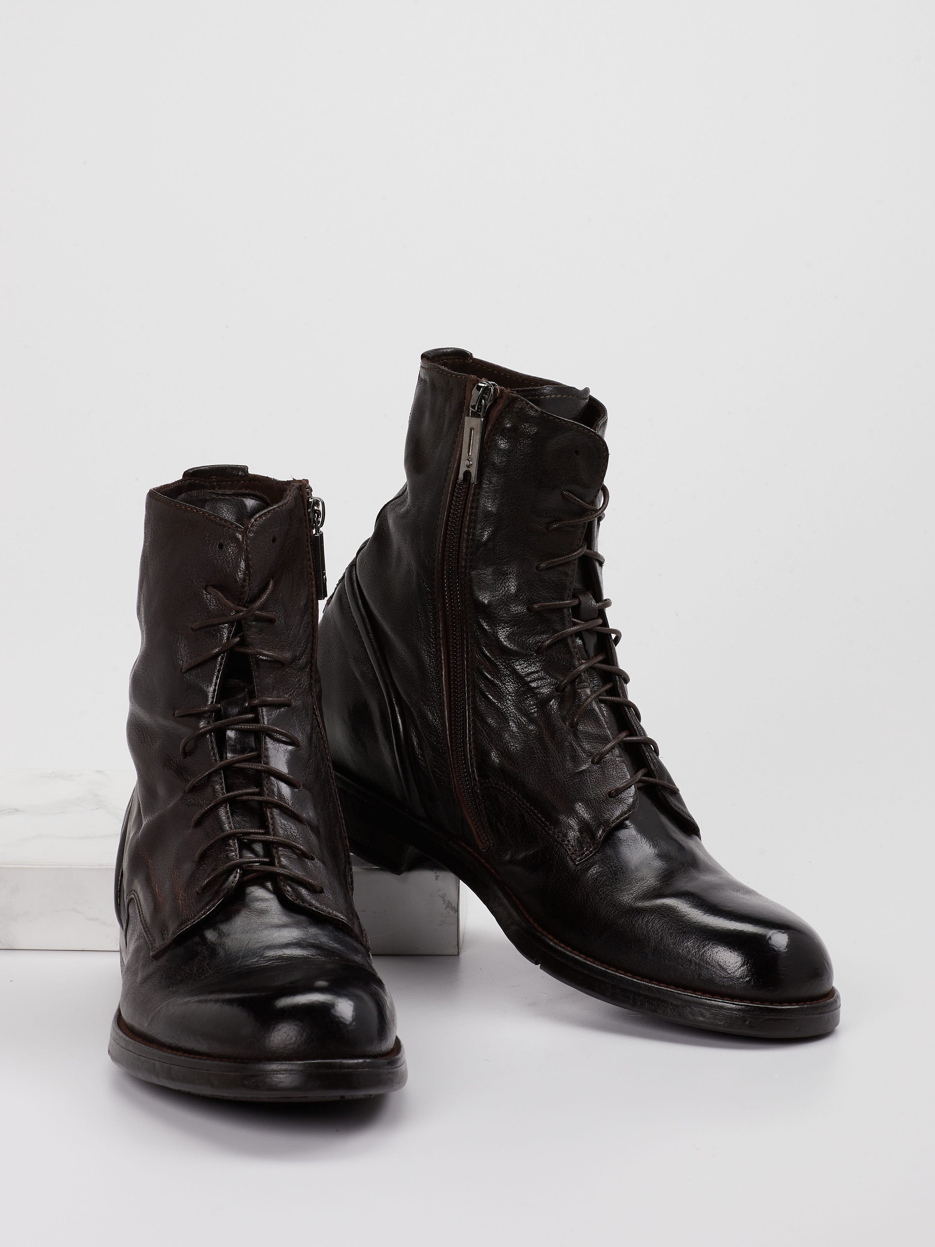 Boot braun 4701209083404