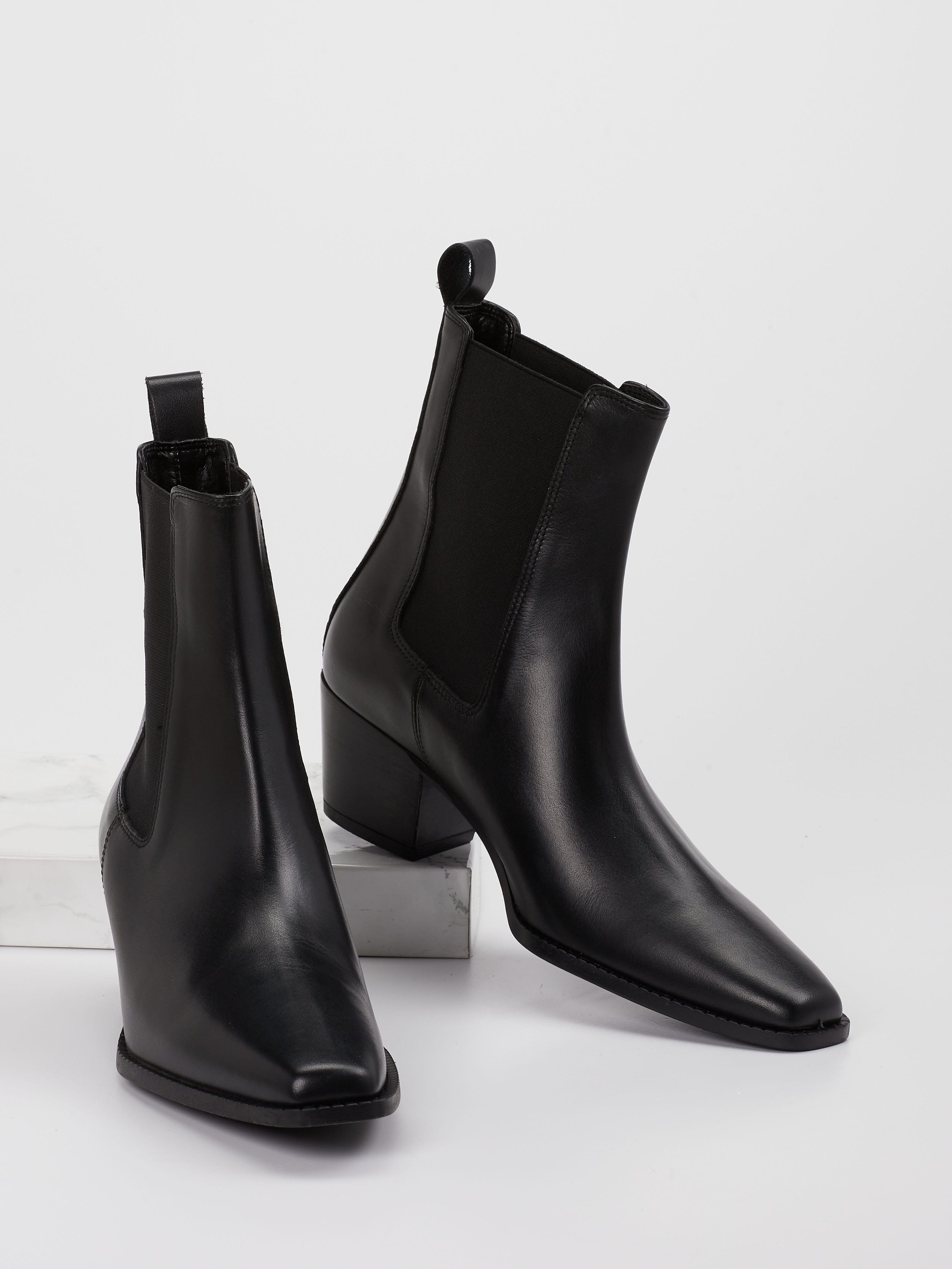 Stiefelette schwarz 1737009014404