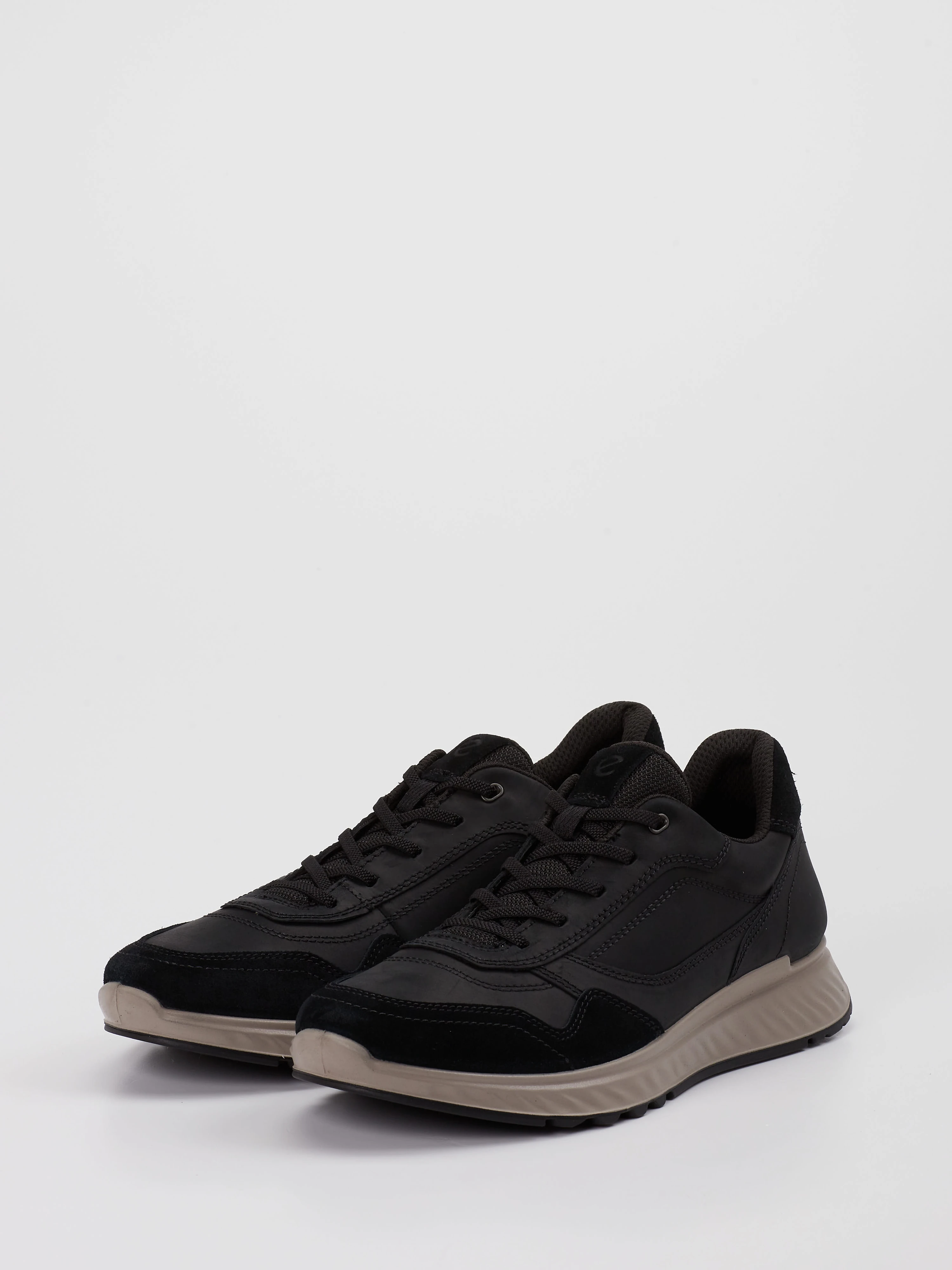 Sneaker schwarz 4661009074502
