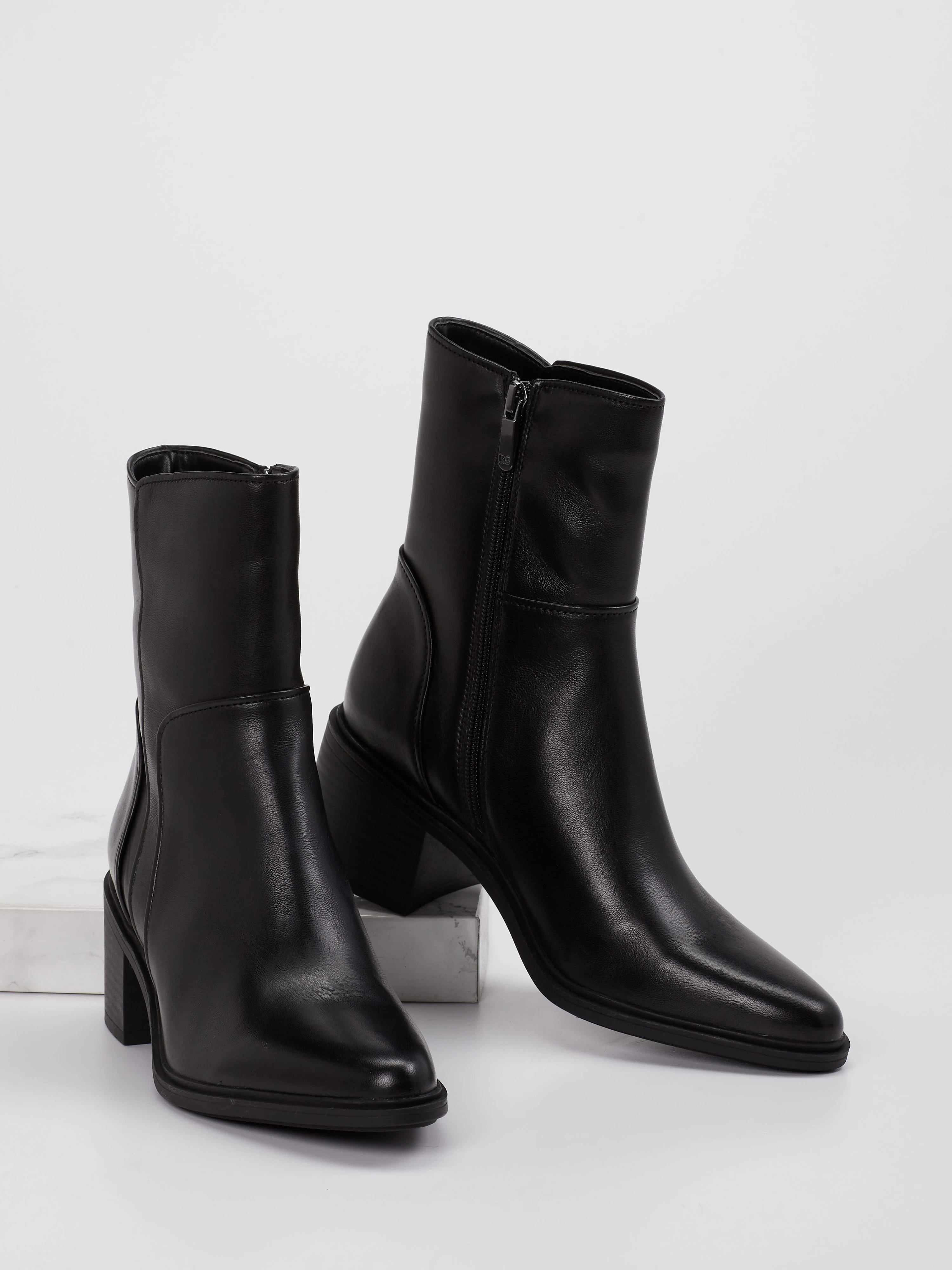 Stiefelette schwarz 1737009014704